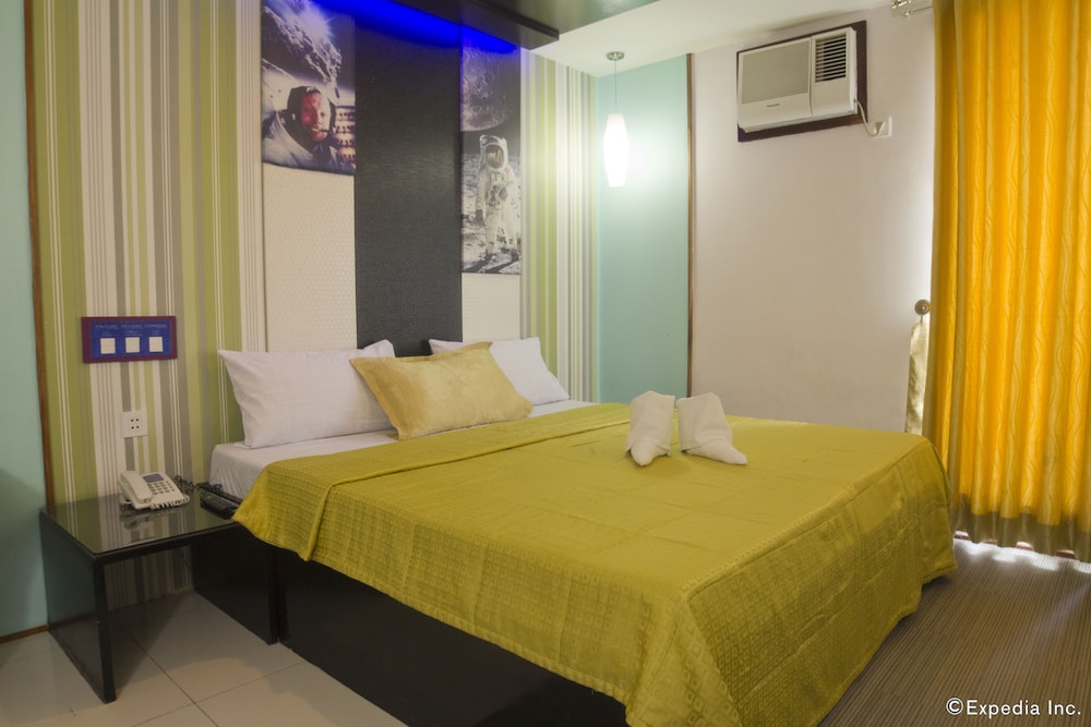 hotel dreamworld north edsa