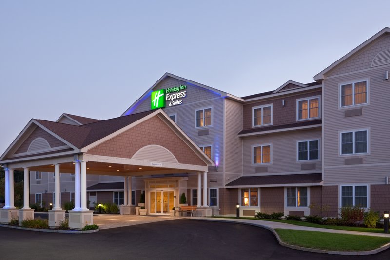 Holiday Inn Express And Suites Tilton Lakes Region