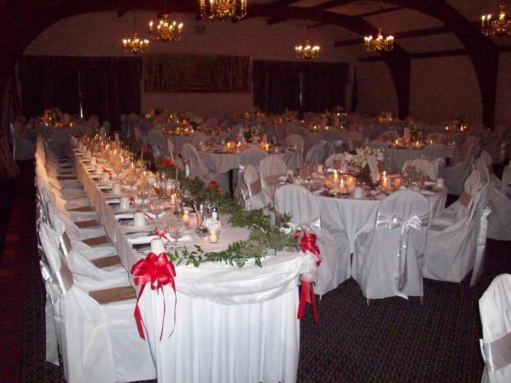 Town And Country Inn & Resort,Gorham>>Coos County,3 star