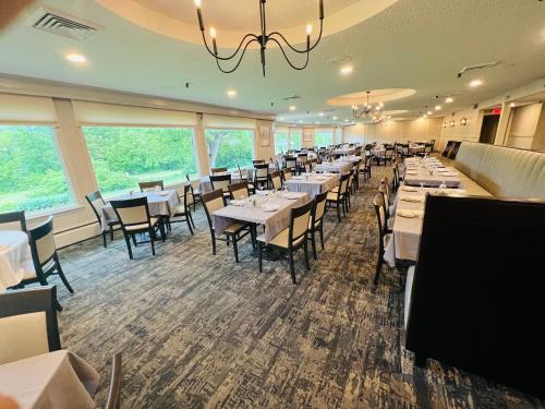 town and country inn and resort