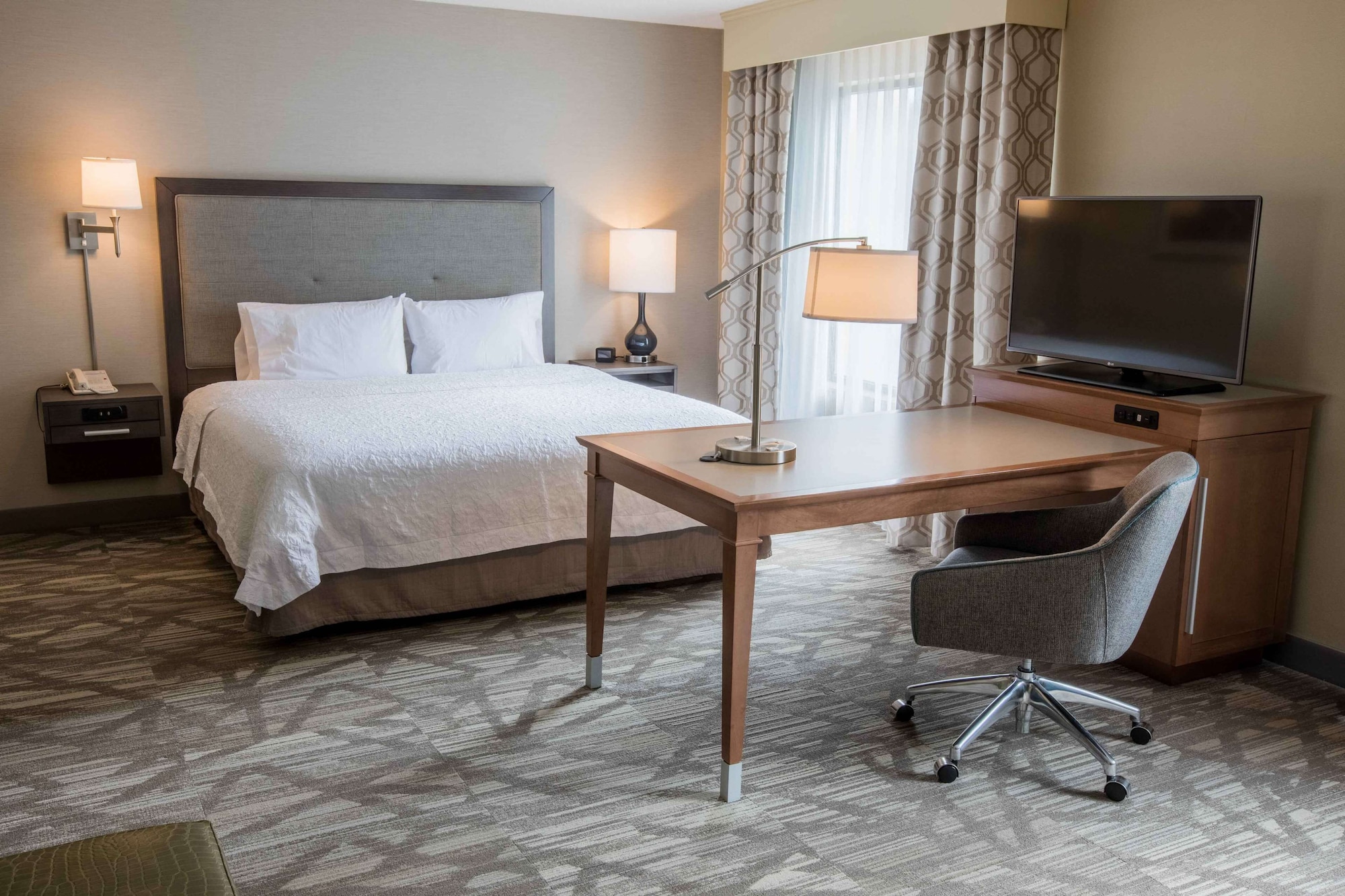 hampton inn and suites tilton