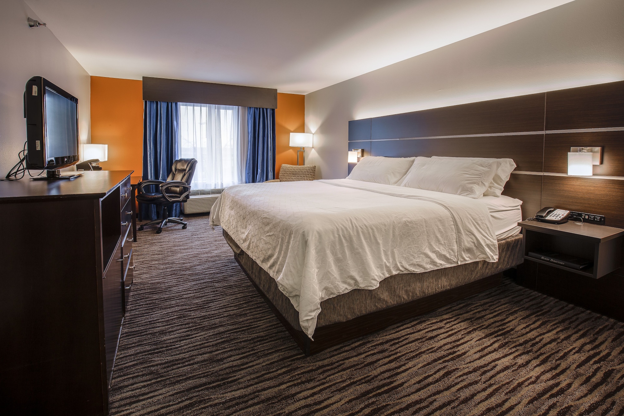 holiday inn express and suites brandon by ihg