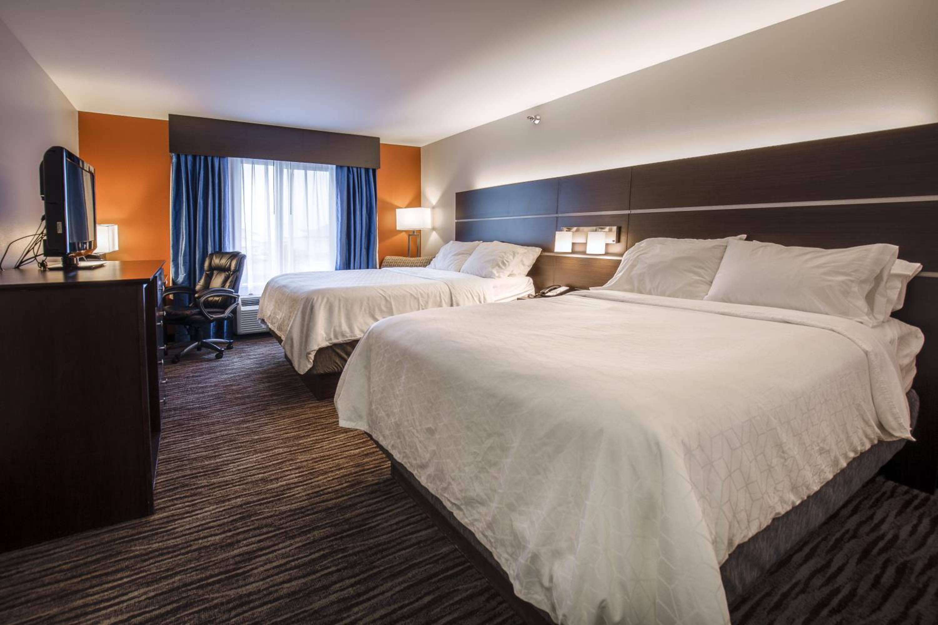 holiday inn express and suites brandon by ihg