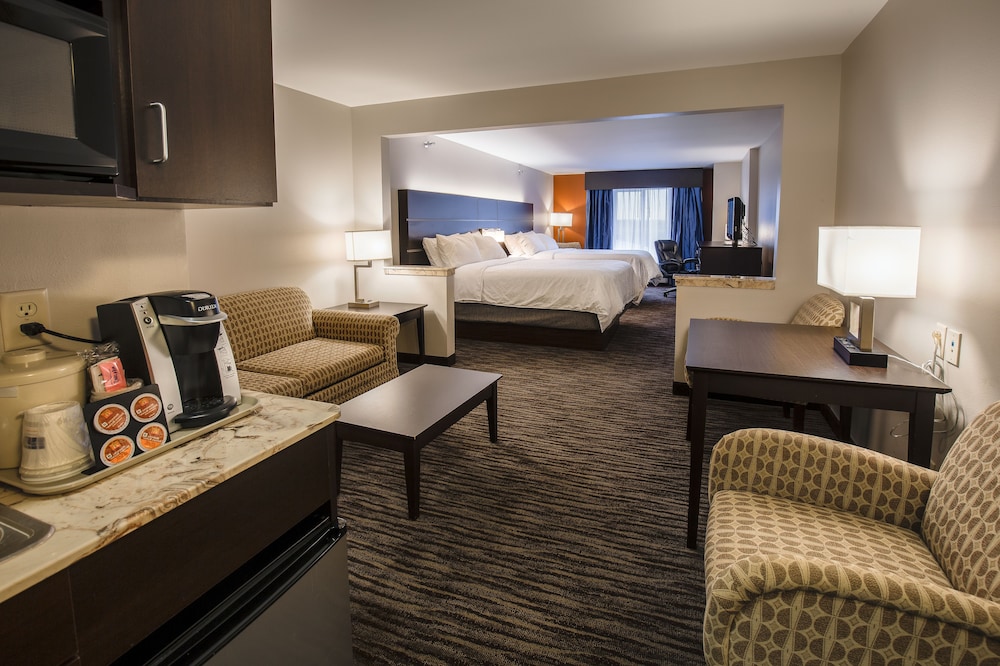 holiday inn express and suites brandon by ihg