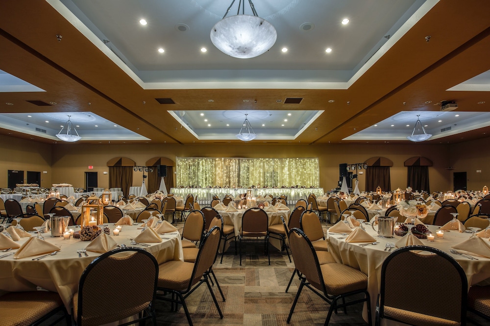 holiday inn express and suites brandon by ihg