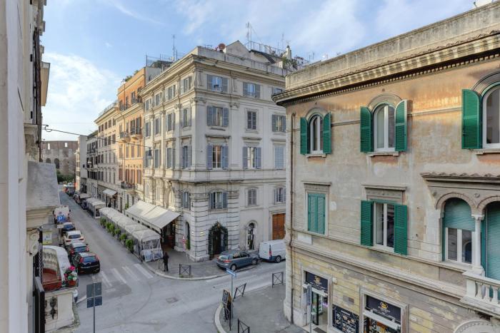 appartamento santi quattro 1 e 2 colosseo