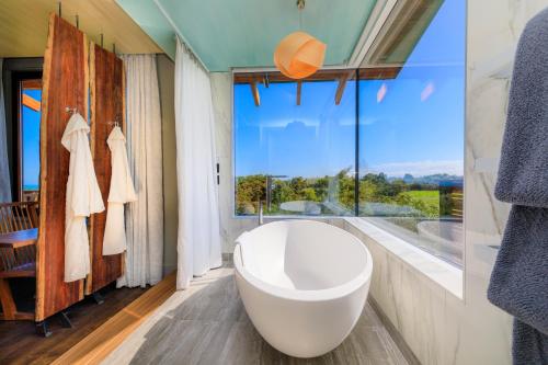 hapuku lodge