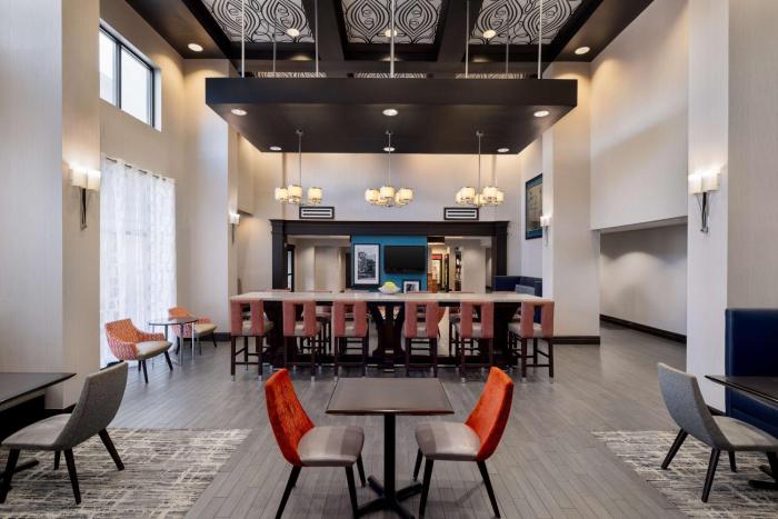 hampton inn and suites columbia south fort meade area