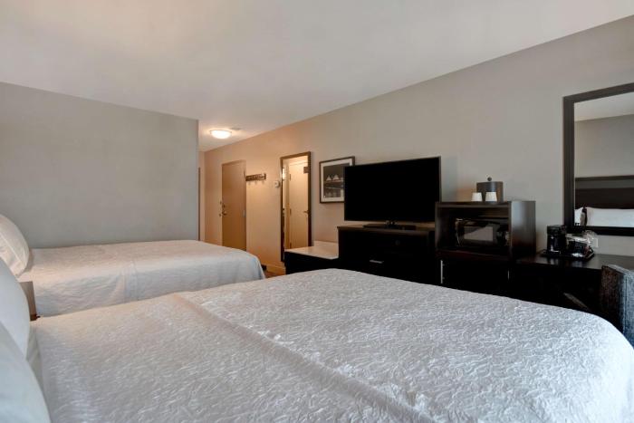 hampton inn and suites columbia south fort meade area