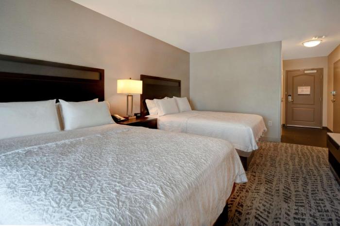 hampton inn and suites columbia south fort meade area