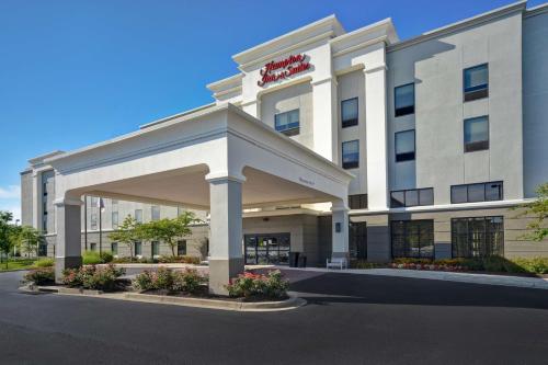 hampton inn and suites columbia south fort meade area