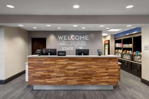 hampton inn and suites columbia south fort meade area