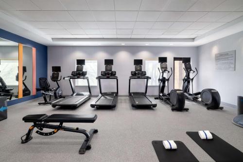 hampton inn and suites columbia south fort meade area