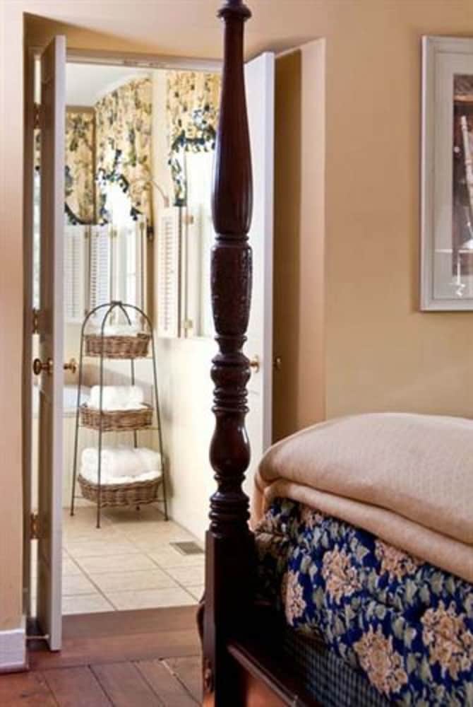 the wayside inn bed and breakfast