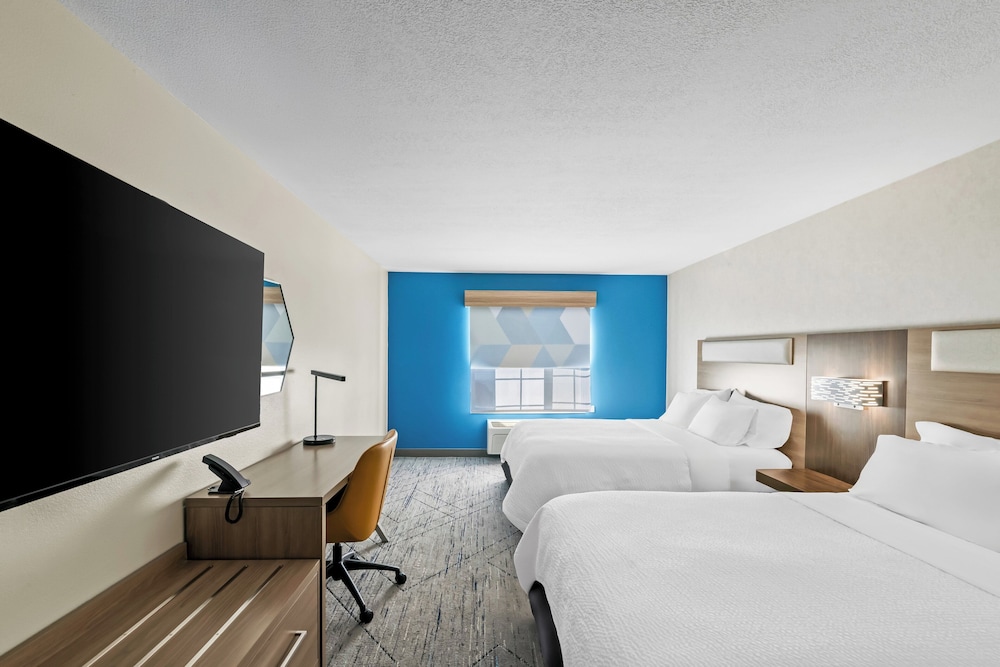 holiday inn express and suites council bluffs conv