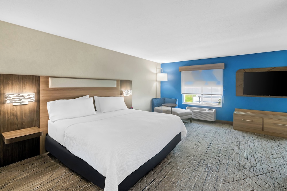 holiday inn express and suites council bluffs conv