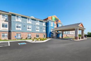holiday inn express and suites council bluffs conv