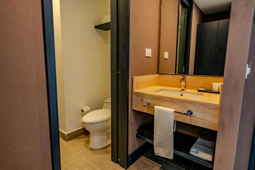 hampton by hilton santiago las condes