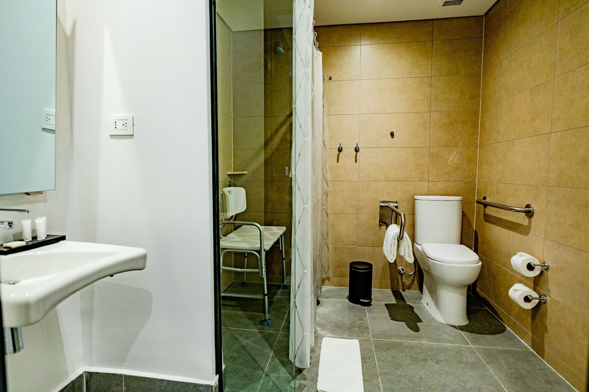 hampton by hilton santiago las condes