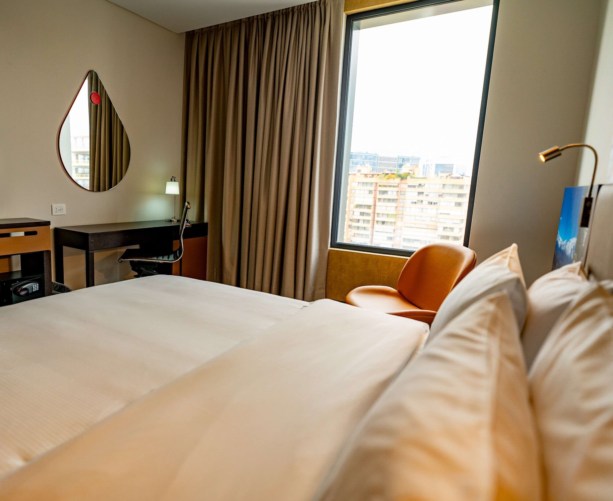 hampton by hilton santiago las condes