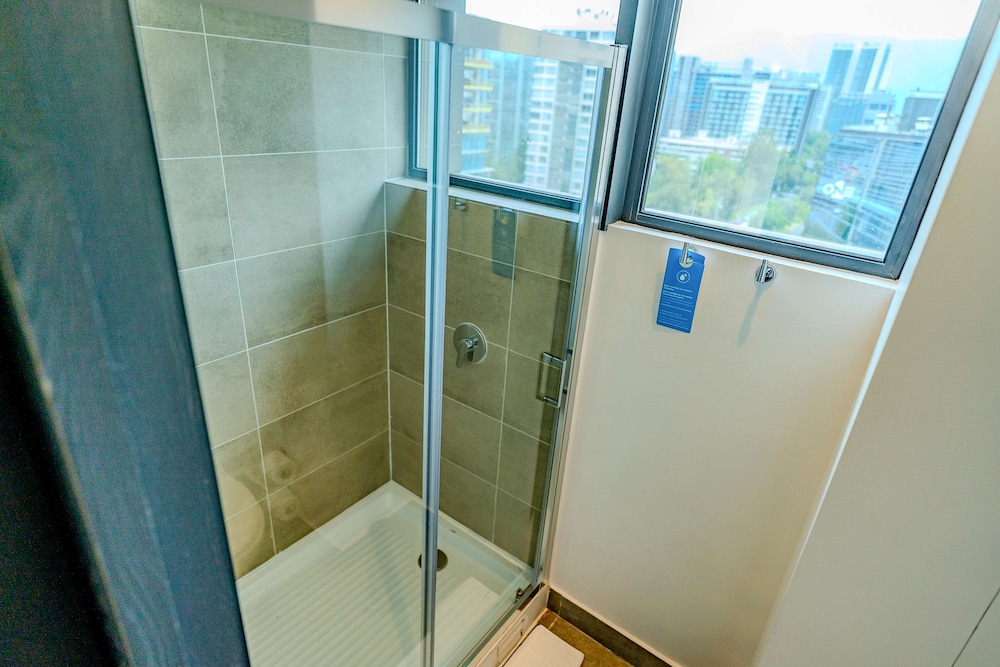 hampton by hilton santiago las condes