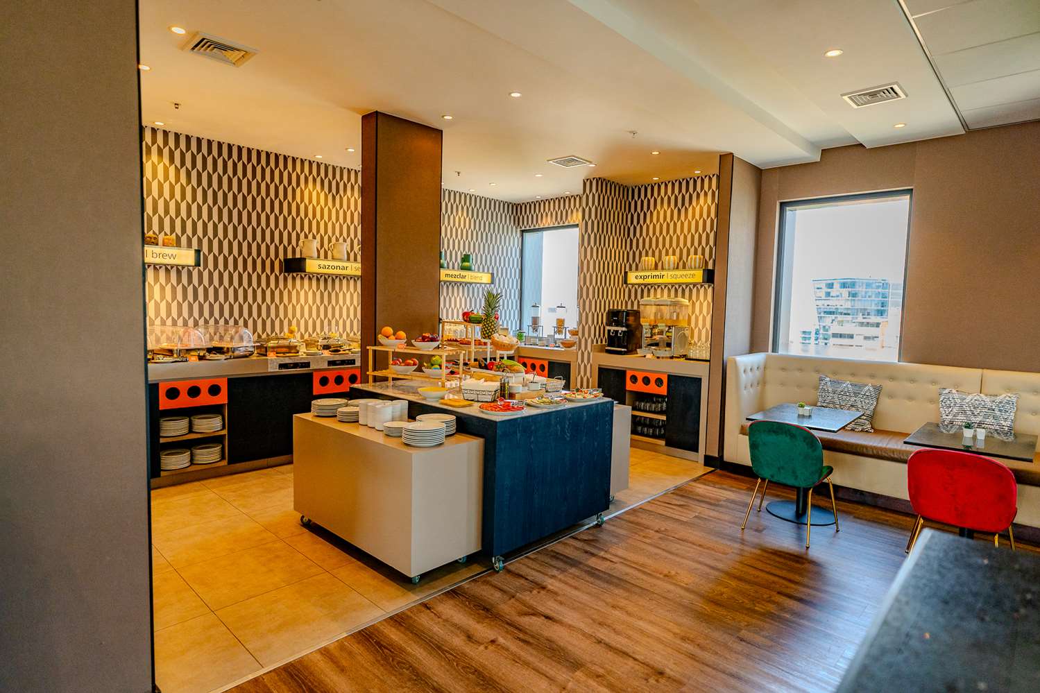 hampton by hilton santiago las condes