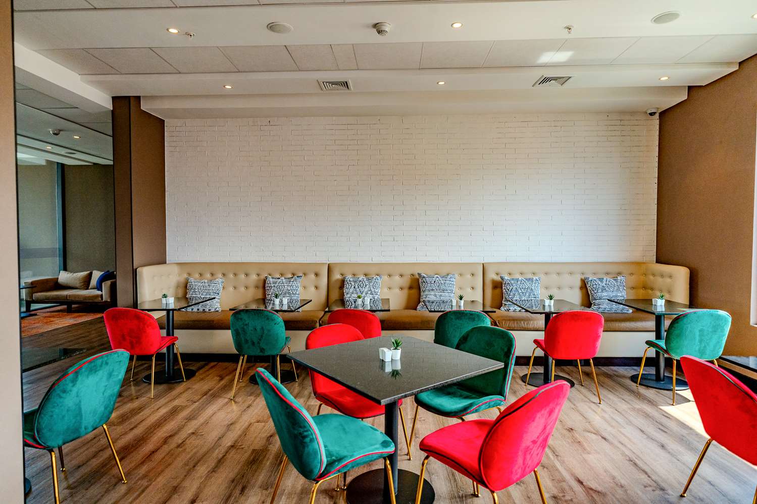 hampton by hilton santiago las condes