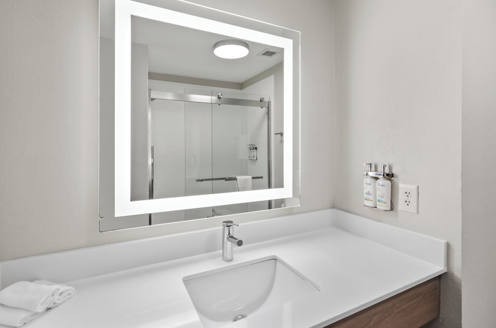 holiday inn express hotel and suites mount airy by ihg
