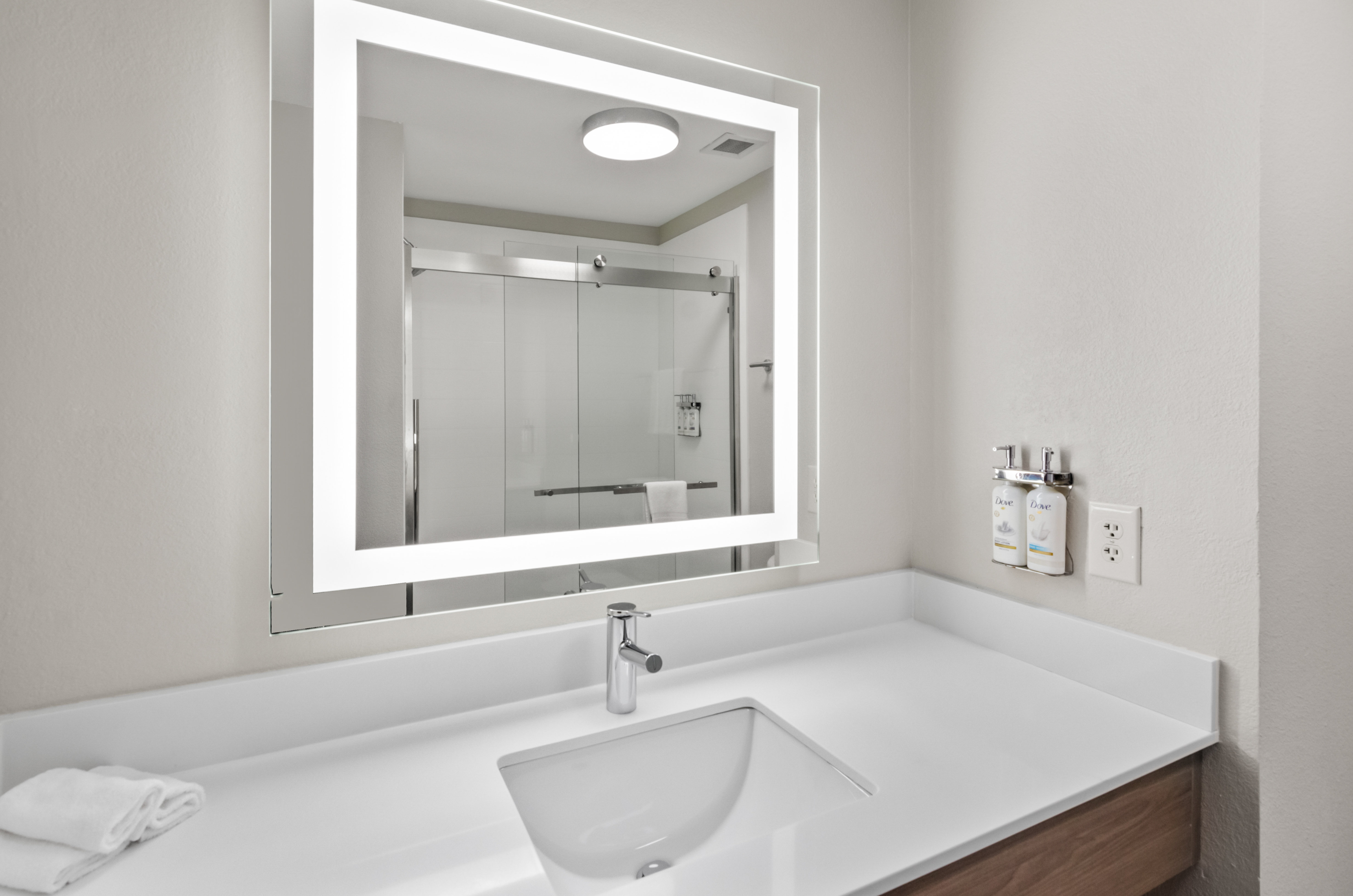 holiday inn express hotel and suites mount airy by ihg