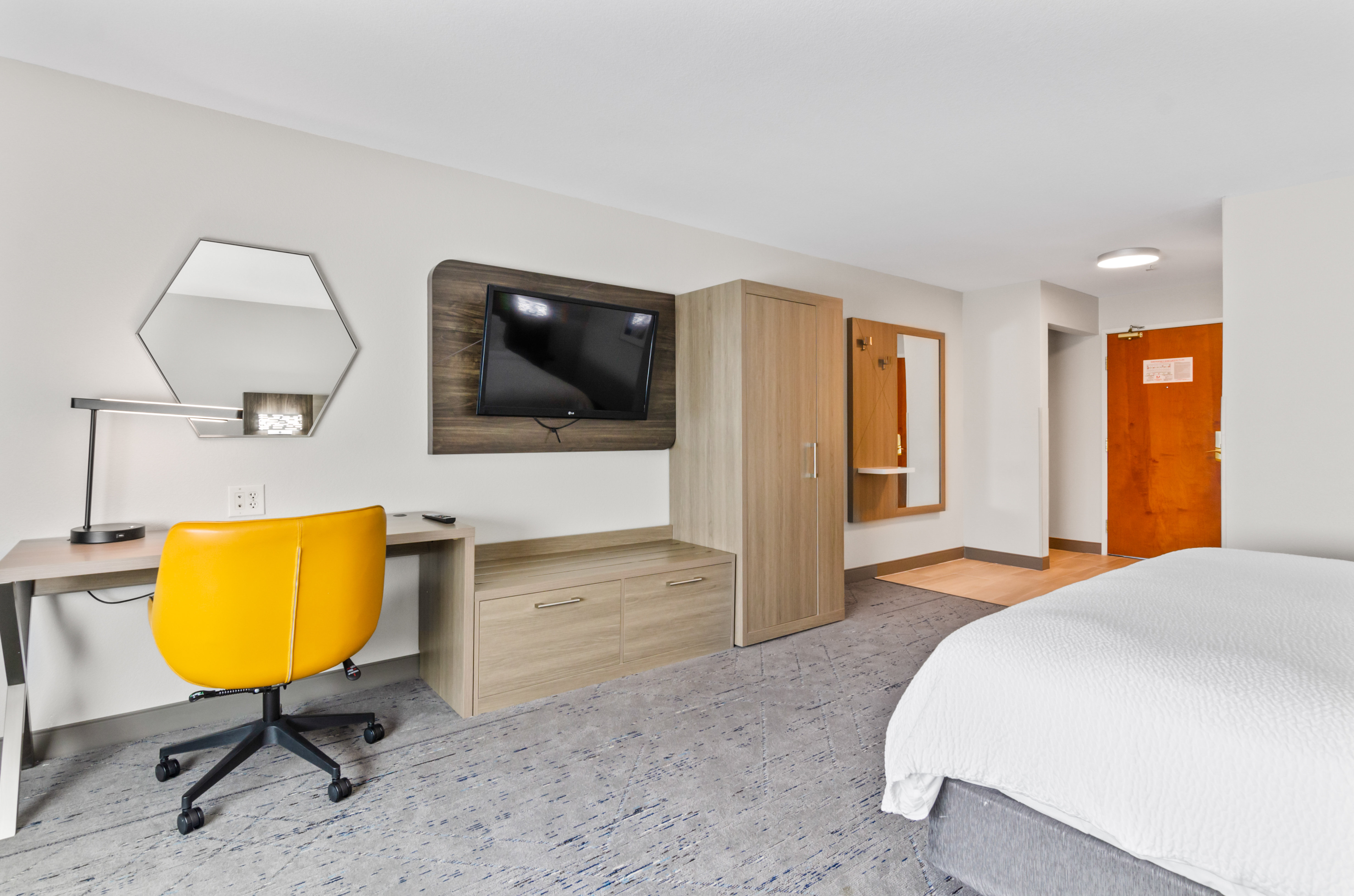 holiday inn express hotel and suites mount airy by ihg
