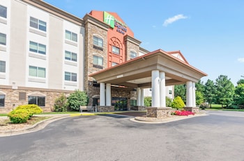 Holiday Inn Express Hotel & Suites Mount Airy By Ihg,Surry County>>Mount Airy,3 star