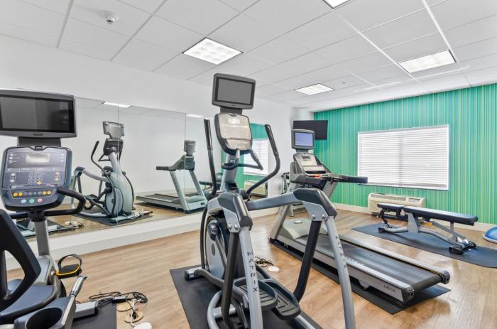 holiday inn express hotel and suites mount airy by ihg