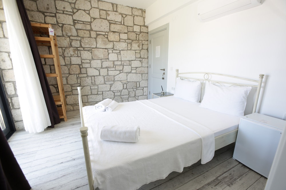kybele alacati