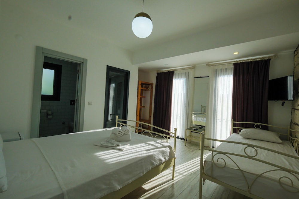 kybele alacati