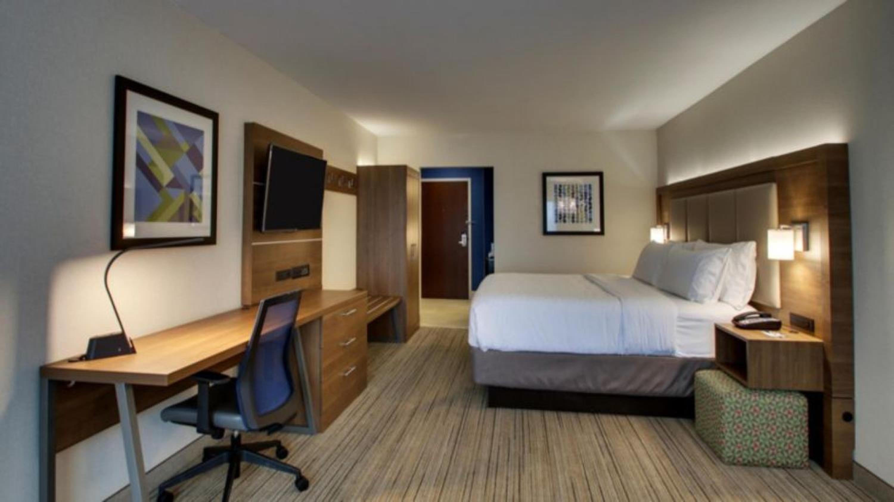 holiday inn express hotel and suites mount pleasant by ihg
