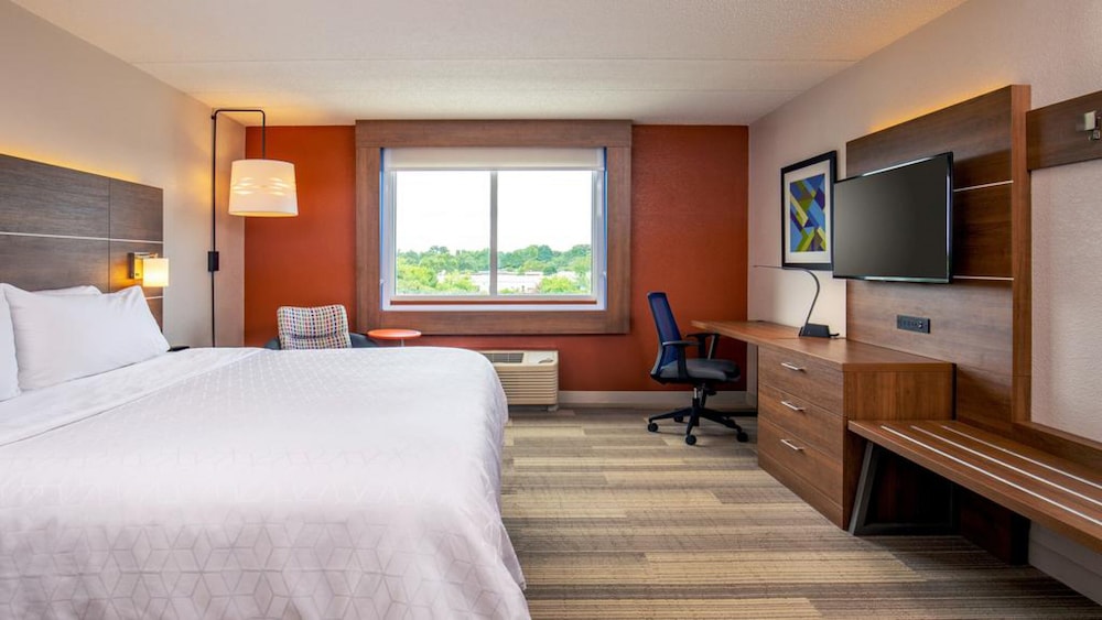 holiday inn express hotel and suites mount pleasant by ihg