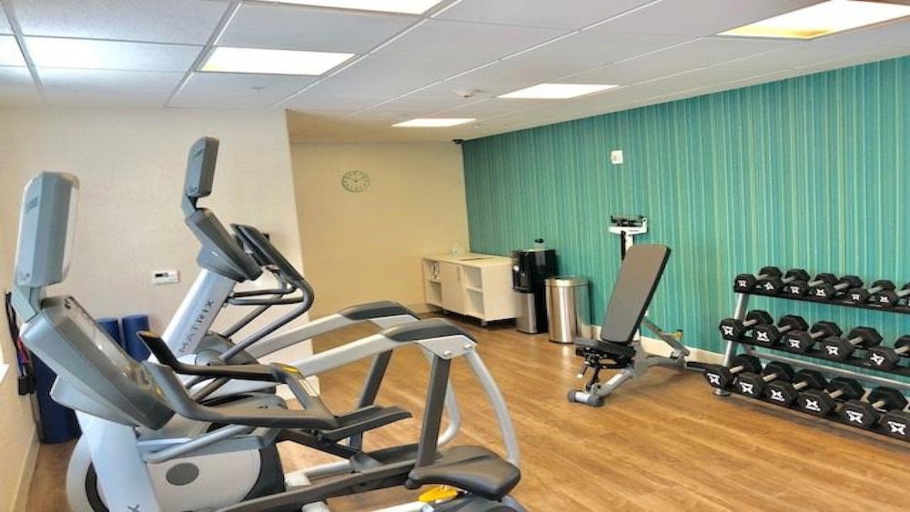 holiday inn express hotel and suites mount pleasant by ihg