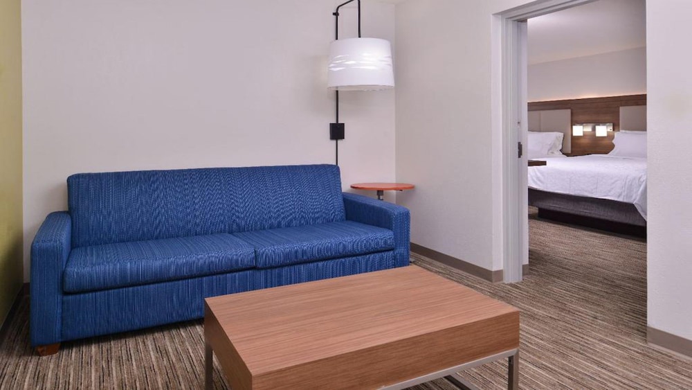 holiday inn express hotel and suites mount pleasant by ihg