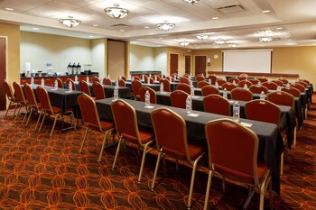 Hampton Inn & Suites Grove City,Clark>>Clarion,3 star