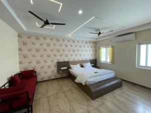 hotel grand lpm