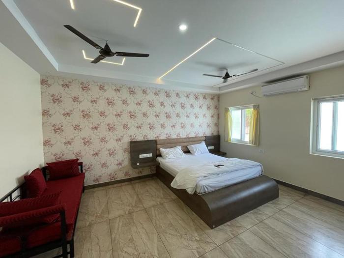 hotel grand lpm
