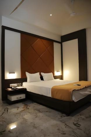 m b residency lodging and boarding by wb inn