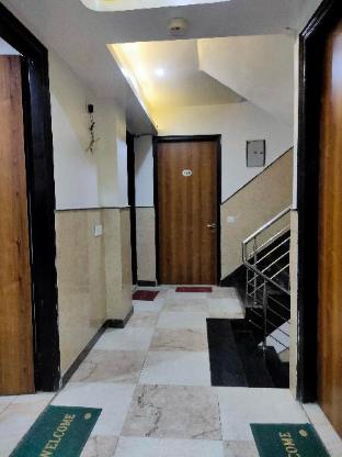 Hotel Amour By Wb Inn,Mahipalpur New Delhi E-53 G, F St, Mahipalpur, New Delhi, Delhi 110037,3 star