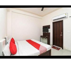 hotel 7 spices restaurant and banquet by wb inn