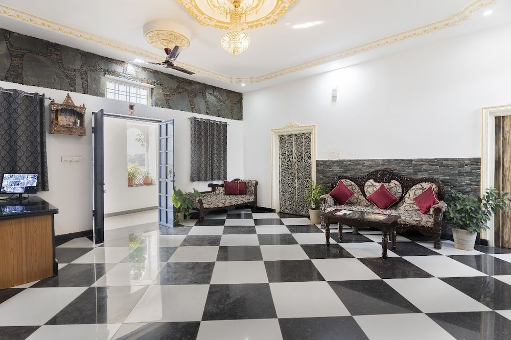 hotel emperor palace