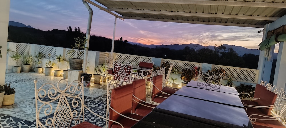 hotel emperor palace