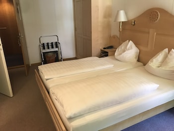 hotel bellevue traditional swiss hideaway