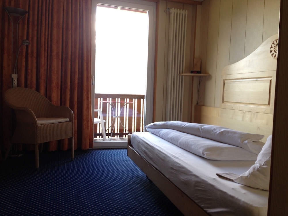 hotel bellevue traditional swiss hideaway