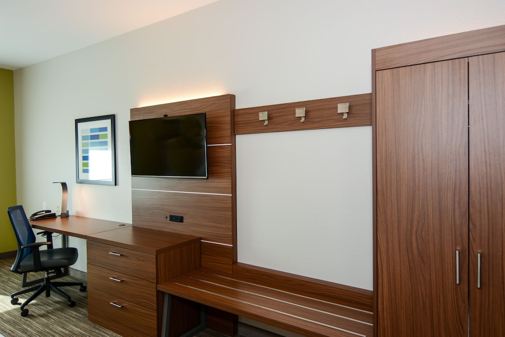 holiday inn express and suites rolla univ of misso