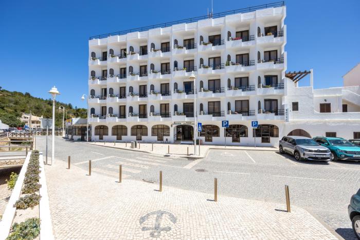 hotel residencial salema